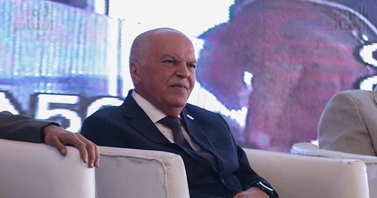 المشاركون بمؤتمر نقابة المعلمين: نثق فى الرئيس السيسى قائدا ورئيسا لفترة جديدة