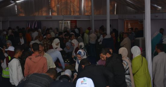 برنامج "فرصة" يوفر 1500 وظيفة لمستفيدى تكافل وكرامة وشباب الخريجين بالقليوبية.. المحافظ: نسعى لتمكين الشباب ومواجهة البطالة.. ومدير التضامن الاجتماعى: تسليم شهادات "أمان" لعدد من المسجلين بالخدمة.. صور
