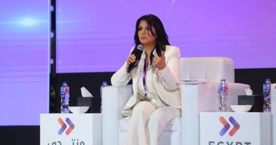 منى الشاذلى تهنئ عمرو الفقى بعد فوز "المتحدة" ببث تصفيات أفريقيا المؤهلة لكأس العالم