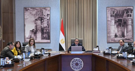 رئيس الوزراء يتابع موقف مشروعات تنفذها الهيئة الهندسية للقوات المسلحة