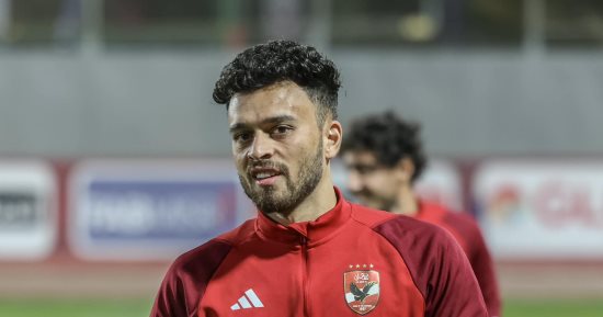 شوبير: بيع صلاح محسن "محتمل".. ونيدفيد غاب عن الإمارات بسبب الامتحانات