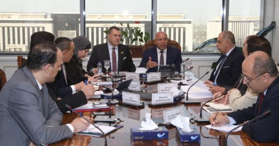 وزيرا النقل والآثار يبحثان سبل تعظيم السياحة النيلية في مصر  