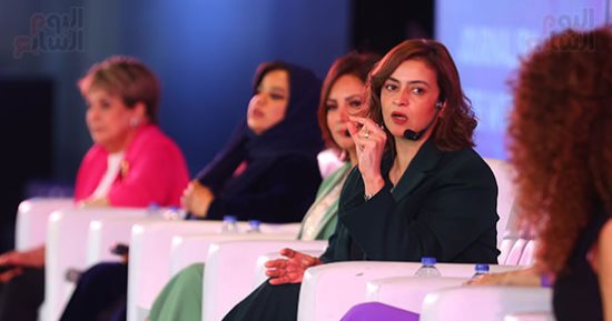 علا الشافعى: الصحافة كانت حلمى.. وصورة أبى لم تفارقنى خلال مسيرتى