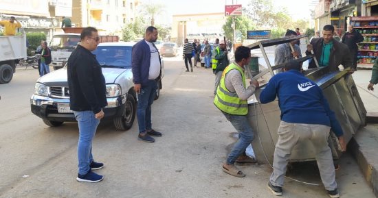 الجيزة ترفع 1700 حالة إشغال للمحال والمنشآت التجارية فى هضبة الأهرام