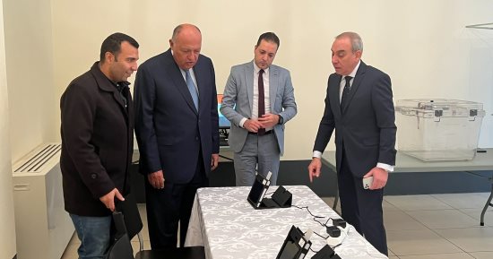 انتخابات الرئاسة 2024.. سفارات مصر تضع اللمسات النهائية لاستقبال الناخبين.. تصويت المصريين في الخارج ينطلق في نيوزيلندا مساء الخميس.. شكرى يوجه بتوفير التجهيزات اللازمة والأدوات الحديثة لدعم وتسهيل الانتخابات