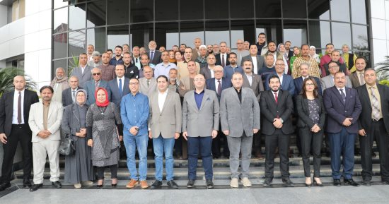 محافظ بنى سويف يعقد اجتماعا بمؤسسات المجتمع المدنى
