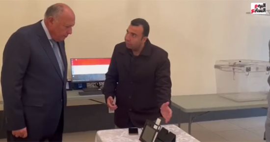دقت ساعة الانتخابات.. سامح شكرى يتفقد مقار تصويت المصريين بالخارج قبل انطلاق انتخابات الرئاسة.. يؤكد ضرورة الالتزام بإرشادات الهيئة الوطنية.. ونيوزيلندا تقص شريط العملية الانتخابية مساء الخميس.. فيديو وصور