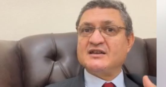 رئيس قسم الأمراض المتوطنة بقصر العينى يكشف سر انتشار "الإمساك" وطرق العلاج