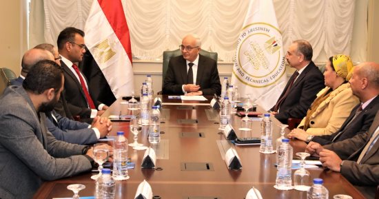 وزير التعليم يجدد بروتوكول التعاون مع بنك الطعام المصرى لتقديم وجبات صحية للطلاب