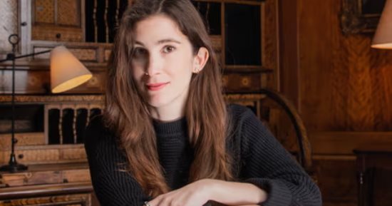 كاثرين رونديل تفوز بجائزة Waterstones لعام 2023 وتعلق: لا أصدق حتى الآن