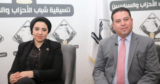 ممثلة حملة فريد زهران فى مناظرة التنسيقية: إجراء انتخابات المحليات بأولوياتنا