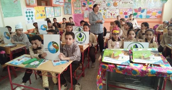 مياه الجيزة تنظم أنشطة توعوية بقرى حياة كريمة لرفع الوعى المائى