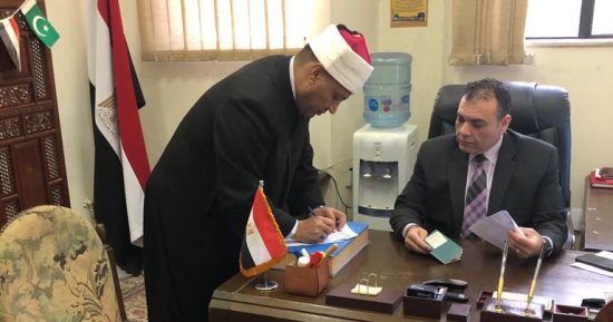 توافد المصريين على سفارتنا بباكستان فى ثانى أيام التصويت بالانتخابات الرئاسية