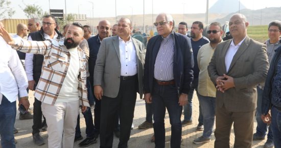 محافظ الجيزة يتفقد أعمال التطوير بالمناطق المحيطة بالمتحف المصرى الكبير