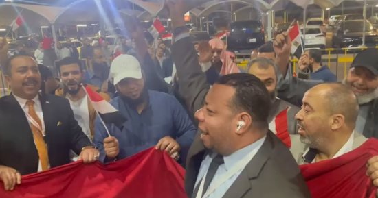 الانتخابات الرئاسية 2024.. المصريون بالكويت يرددون هتافات "تحيا مصر"