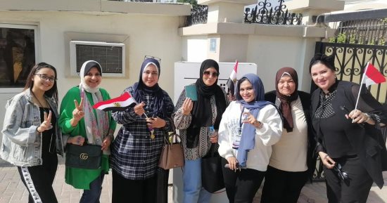 التنسيقية ترصد تصدر سيدات مصر مشهد الانتخابات الرئاسية فى البحرين
