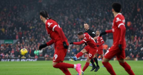 ليفربول ضد فولهام.. تعادل مثير 2 / 2 ينهى الشوط الأول "فيديو" 