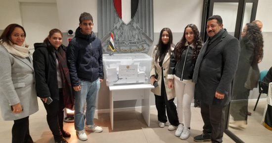 أبناء الجالية المصرية فى ميلانو يدلون بأصواتهم بالانتخابات الرئاسية.. صور 