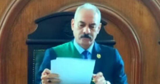 المشدد 6 سنوات لكهربائى لحيازته 20 لفافة هيروين فى البحيرة 