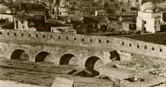 ماذا تعرف عن سور مجرى العيون؟ شاهد صوره القديمة