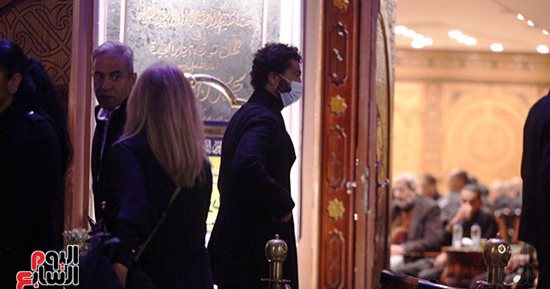 خالد النبوي وبوسي وصبري فواز فى عزاء الراحل أشرف عبد الغفور 