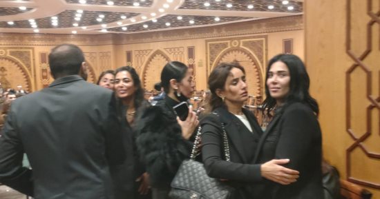 زينة ولقاء الخميسى وهنادى مهنا فى عزاء والدة علياء صبحى