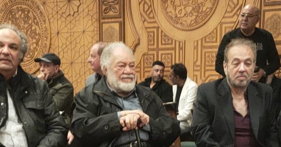 يحيى الفخراني ومصطفى شعبان ونبيل الحلفاوى في عزاء أشرف عبد الغفور