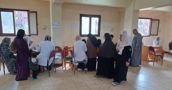 إطلاق قافلة طبية بقرية أسمنت بمركز أبو قرقاص فى المنيا ضمن "حياة كريمة"