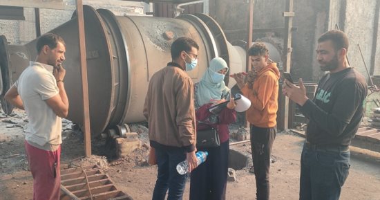 بدء عملية حصر المصانع بمنطقة العكرشة بالخانكة لتحويلها لمنطقة صناعية صديقة للبيئة.. المحافظ: تضم 4600 مصنع وورشة بمجالات الورق والمسابك والزجاج والخشب.. والتنفيذ دون إلحاق أي ضرر بالمصانع أو أصحابها.. صور