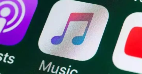 ميزة Apple Music Collaborative لن تصل مع تحديث iOS 17.2 لهذا السبب