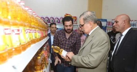 تحرير 150 محضرا متنوعا ومتابعة 44 منفذا لتخفيض الأسعار فى كفر الشيخ