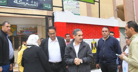 محافظ الغربية يتابع الاستعدادات النهائية للجان الانتخابية فى المحلة الكبرى