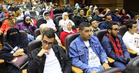 ندوة توعية للطلاب ذوى الهمم بجامعة القاهرة لحثهم على المشاركة بانتخابات الرئاسة