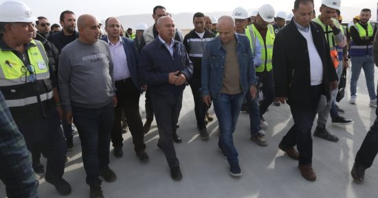 وزير النقل يكشف معدلات تنفيذ مشروع تطوير ميناء السخنة