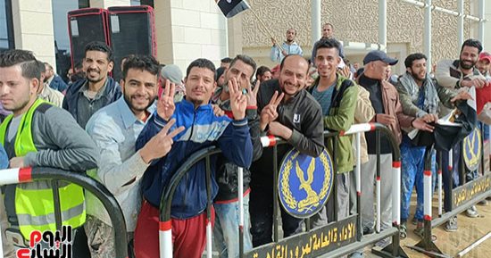 توافد الناخبين على لجان العاصمة الإدارية للإدلاء بأصواتهم