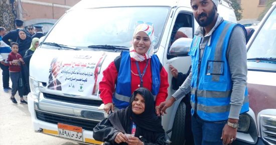 مشهد عظيم فى حب مصر.. ذوو الهمم وكبار السن يشاركون بانتخابات الرئاسة بالأقصر
