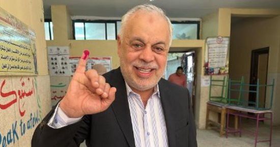 أشرف زكي بعد الإدلاء بصوته فى الانتخابات الرئاسية 2024: عظيمة يا مصر