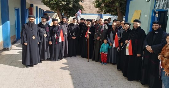 أساقفة منفلوط وميت غمر وسوهاج وديروط يدلون بأصواتهم فى انتخابات الرئاسة