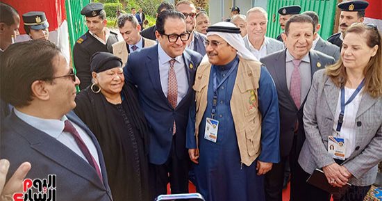 وفد البرلمان العربي يتفقد اللجان الانتخابية بالقليوبية وشبرا الخيمة