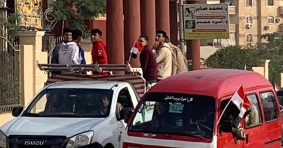 مسيرة بالسيارات فى الهرم للحث على المشاركة بالانتخابات الرئاسية.. صور
