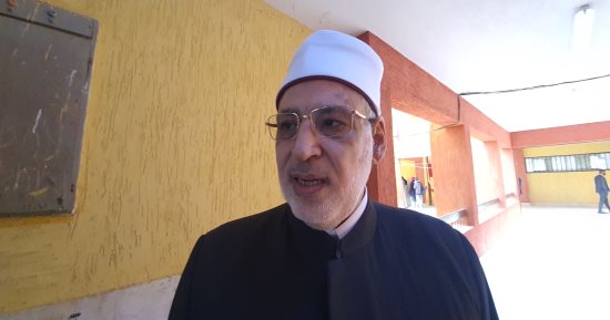 وكيل الأزهر من أمام لجنة الانتخابات: صوتك أمانة وواجب وطنى.. فيديو وصور