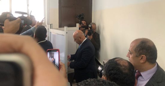 وزير النقل يدلى بصوته فى الانتخابات الرئاسية بالتجمع الخامس