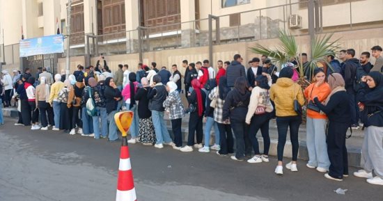 حضور شبابى مكثف أمام اللجان مع الساعات الأولى للانتخابات الرئاسية