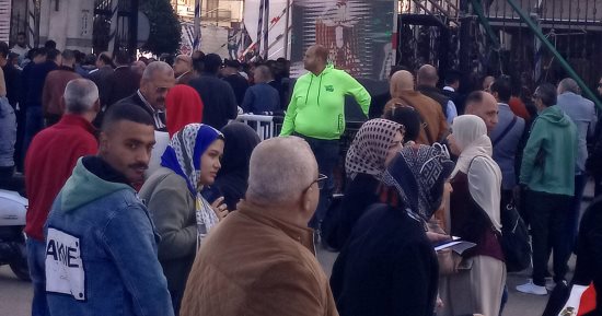 إقبال كبير على لجان الانتخابات الرئاسية وسط الأغانى الوطنية ببورسعيد.. صور