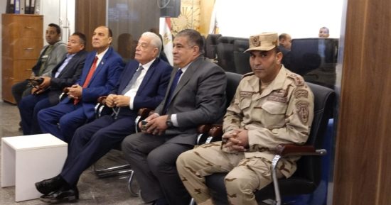 محافظ جنوب سيناء يتابع سير الانتخابات الرئاسية.. صور