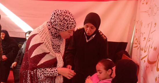 الشرطة النسائية تقدم الدعم للسيدات وكبار السن فى لجان مصر القديمة.. صور