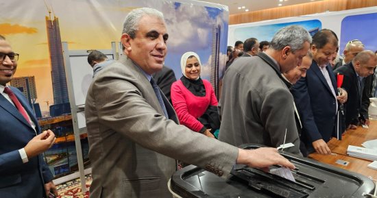 رئيس قوى عاملة النواب: الاحتشاد أمام اللجان رسالة للعالم بنزاهة انتخابات الرئاسة