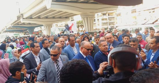 محافظ القاهرة يتفقد اللجان الانتخابية بمدينة نصر