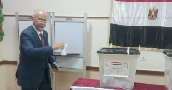 النائب حازم الجندى يدلى بصوته فى الانتخابات الرئاسية ويؤكد على أهمية المشاركة