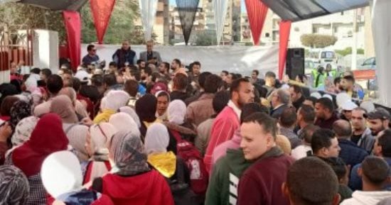 أول ساعات الانتخابات الرئاسية فى محافظات الدلتا.. إقبال كثيف للناخبين على اللجان بالبحيرة والمنوفية والغربية.. حشود للناخبين بعلم مصر بالدقهلية والشرقية والقليوبية.. وكبار السن يتصدرون المشهد.. صور